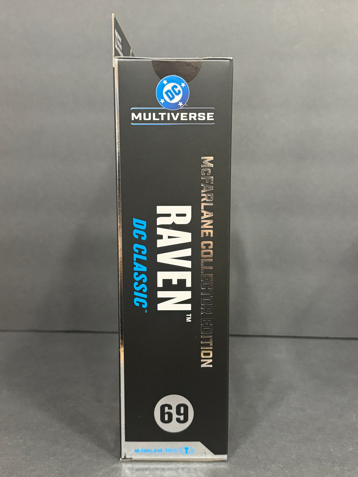 McFarlane DC Multiverse Raven Platinum Edition Collector Edition #69 7” Figure