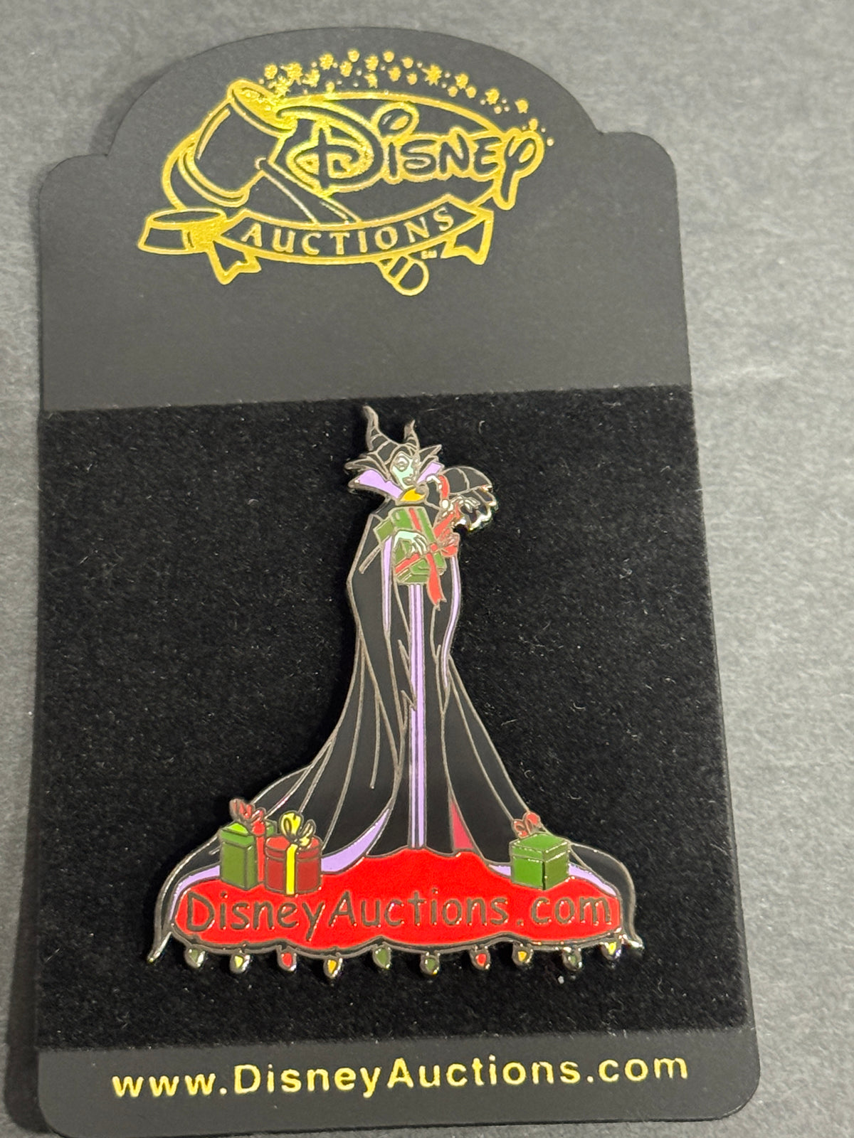 Disney Auctions Christmas Maleficent Diablo GWP Pin LE 250 PP34833