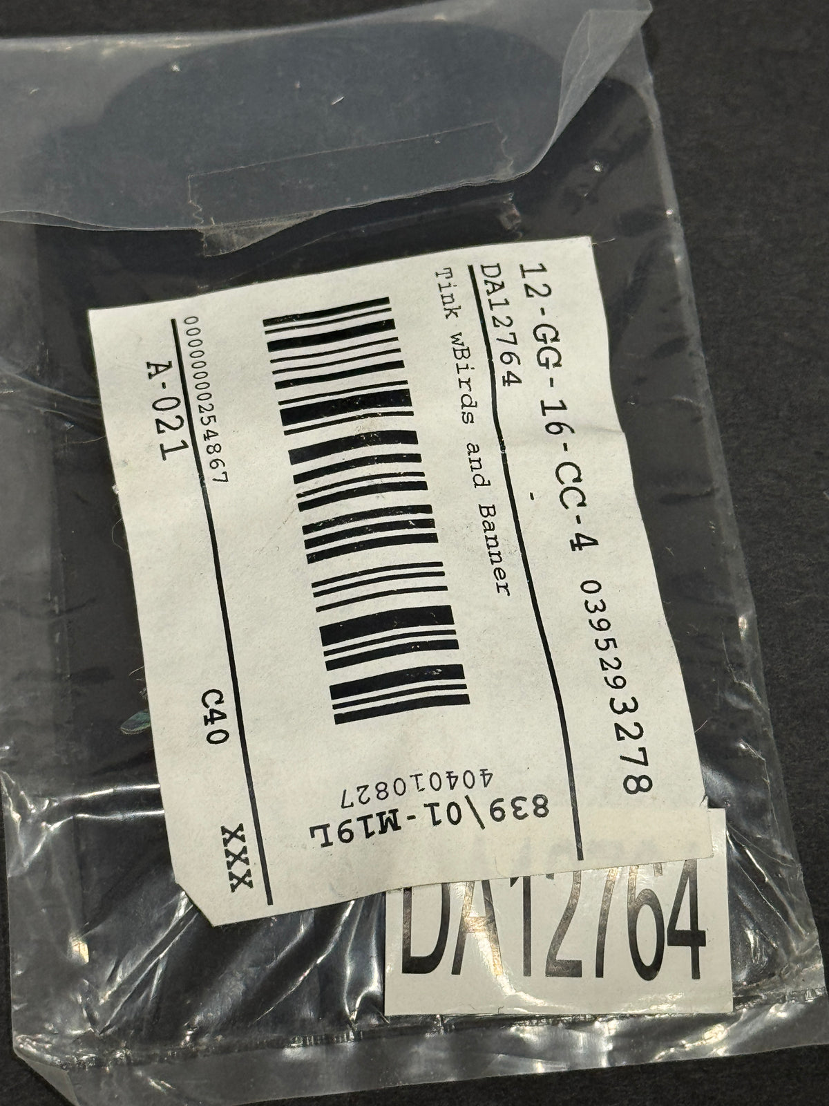 Disney Auctions Tinker Bell Birds and Banner Pin – LE 1000 – Original Card