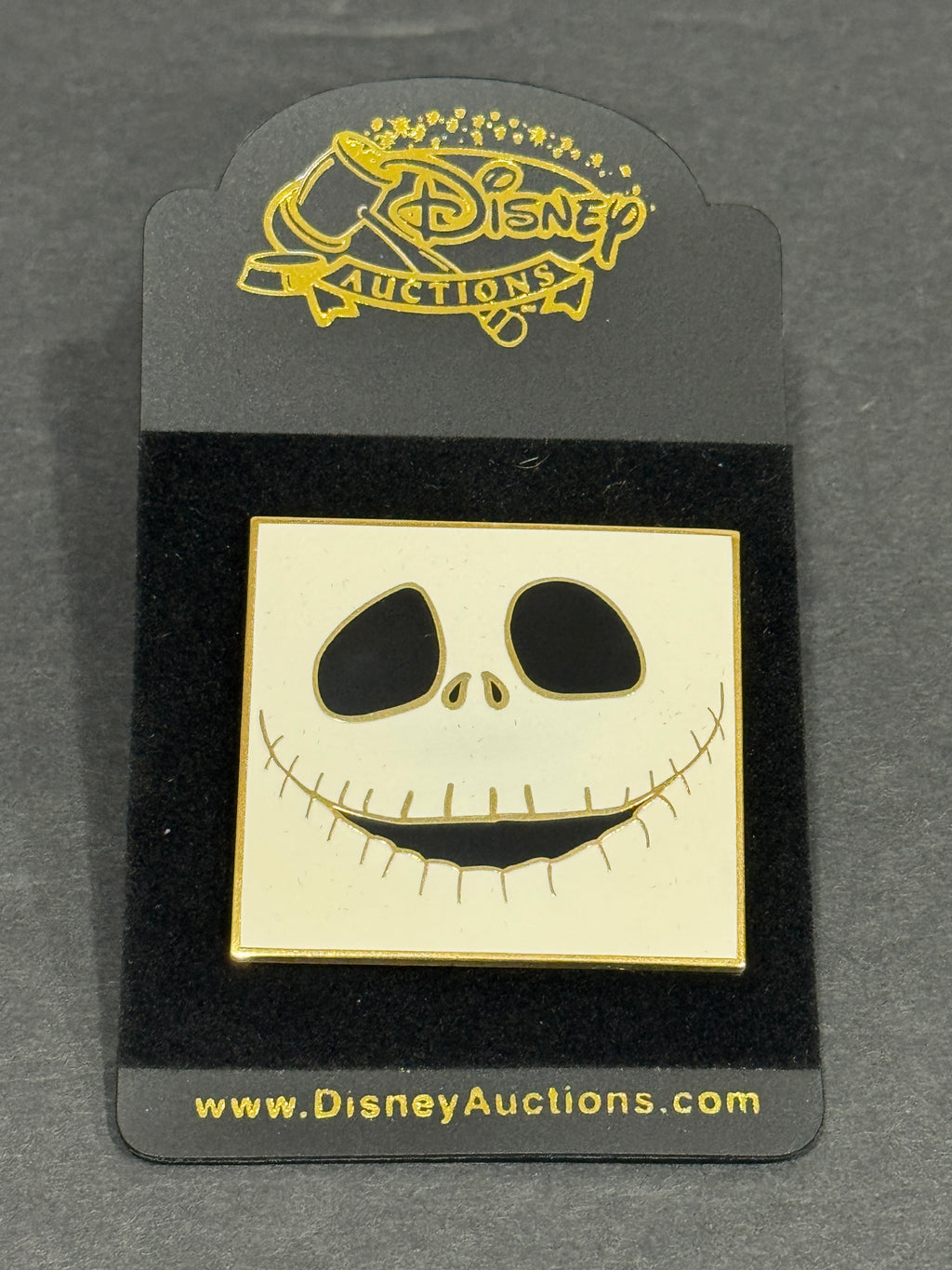 Disney Auctions Jack Skellington Face Block Pin – LE 250 – Original Card