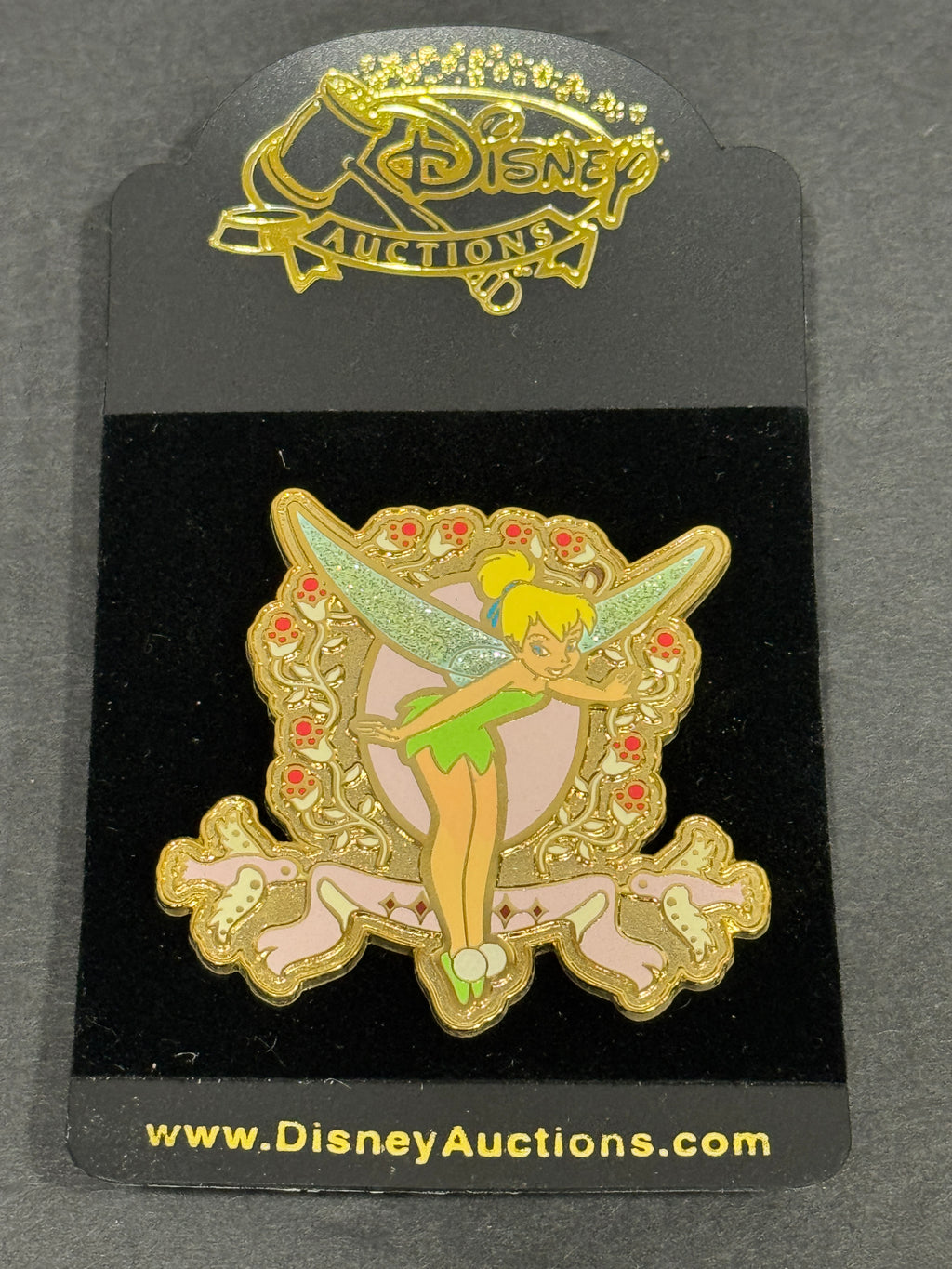 Disney Auctions Tinker Bell Birds and Banner Pin – LE 1000 – Original Card