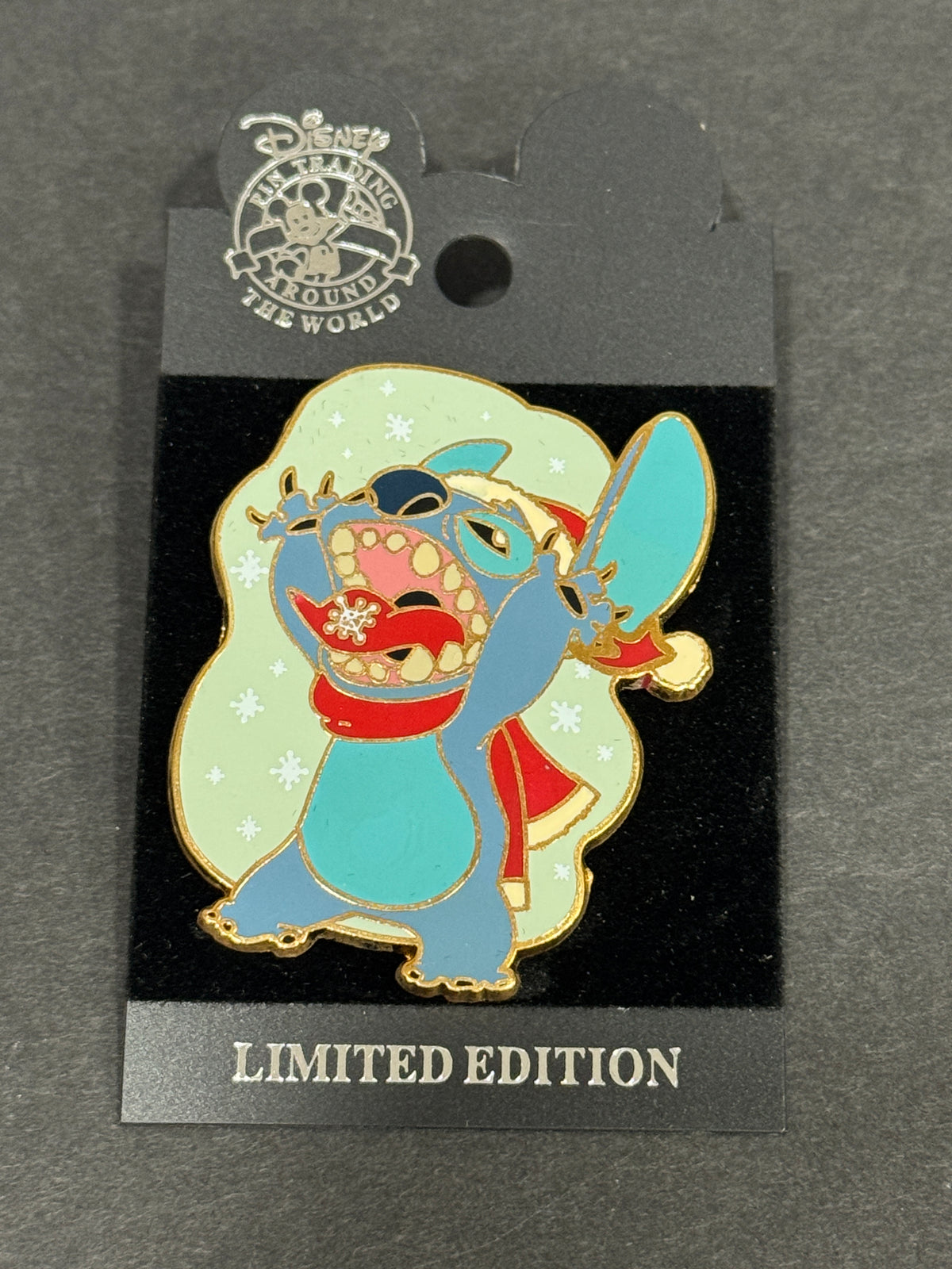 DisneyShopping Stitch Winter Fun Snowflake Tongue Pin LE 250 PP43485